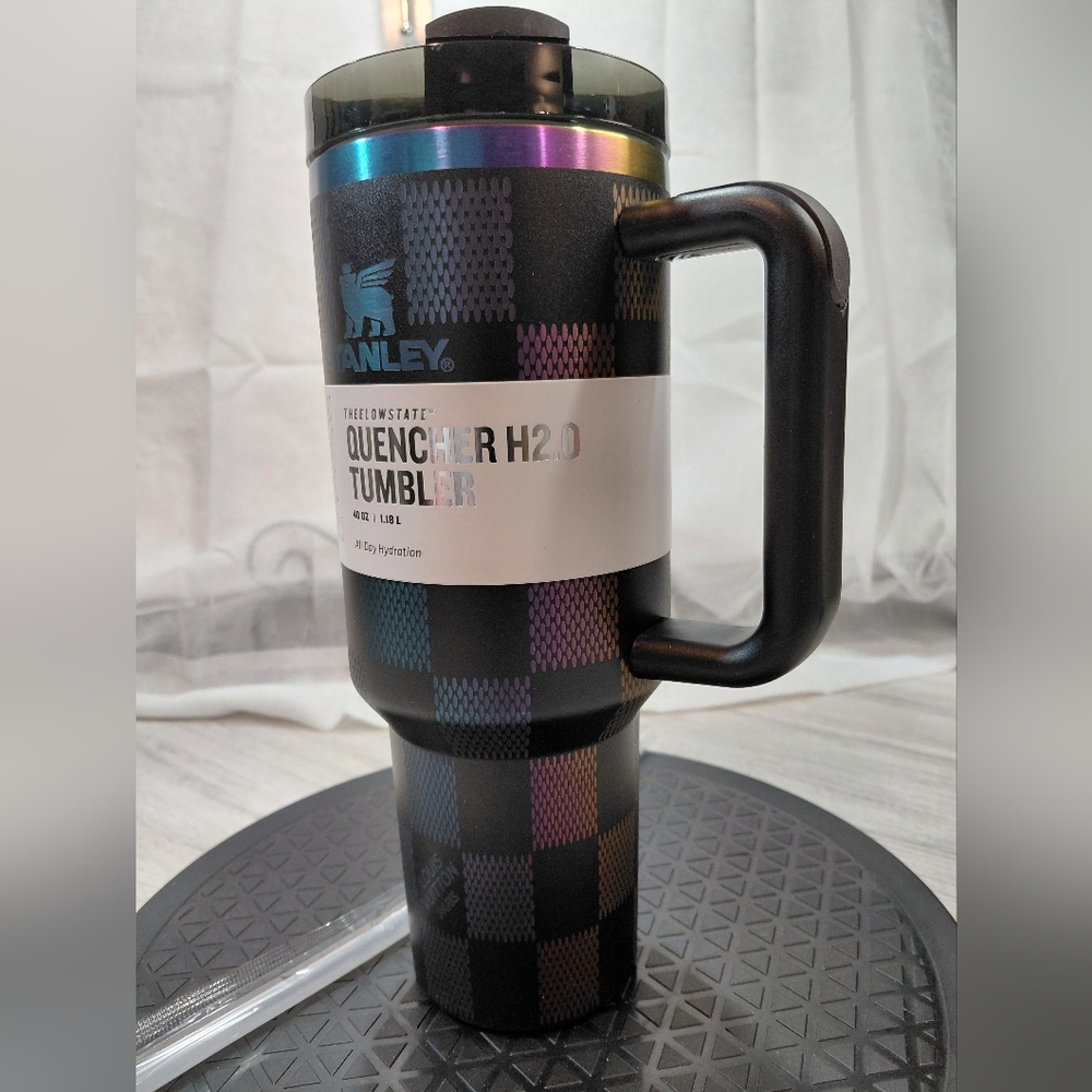 NEW Stanley Flowstate 40oz Quencher H2.0 Tumbler Iridescent Black Plaid - Picture 9 of 12